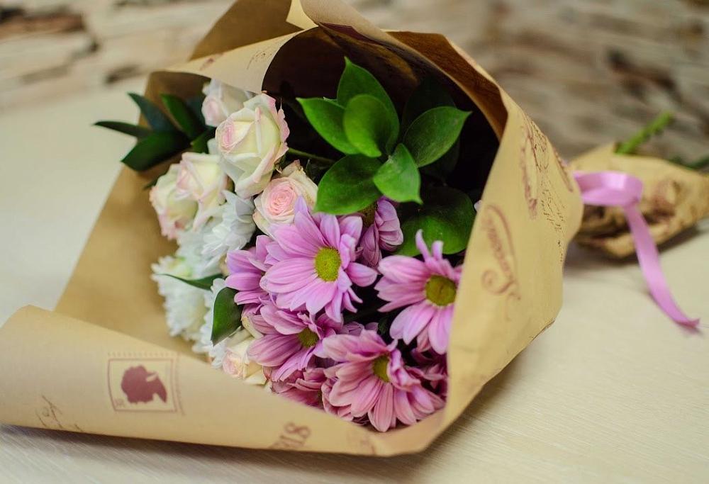 Букет цветов из: Розы и Хризантемы в Ольховатке