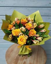 Букет цветов из:  Альстромерии и Розы в Ольховатке