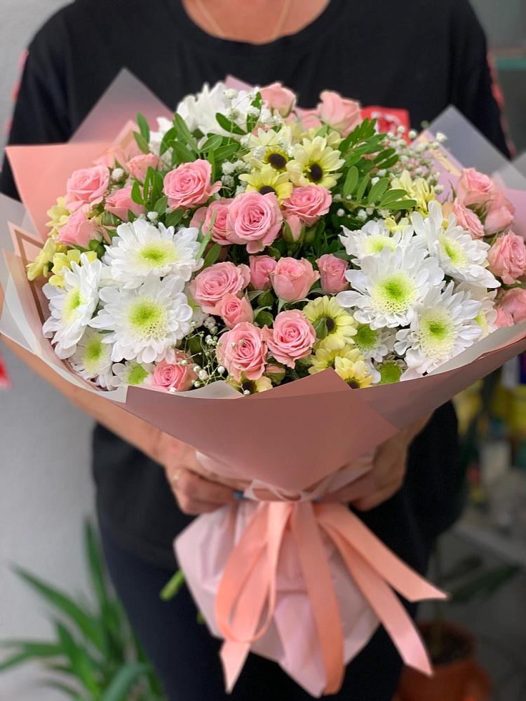 Букет цветов из: Розы и Хризантемы в Ольховатке
