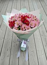 Букет цветов из:  Альстромерии в Ольховатке