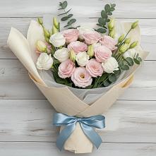 Букет цветов из:  Лизиантусы в Ольховатке