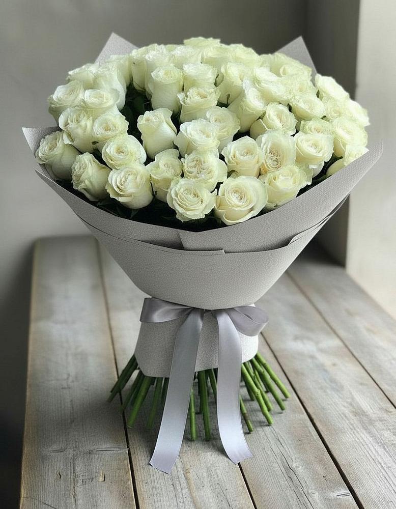 Букет 35 Белых роз в Ольховатке