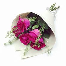 Букет цветов из:  Розы в Ольховатке