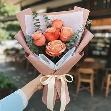 Букет цветов из:  Розы в Ольховатке