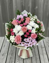 Букет цветов из:  Альстромерии, Гвоздики, Розы и Хризантемы в Ольховатке