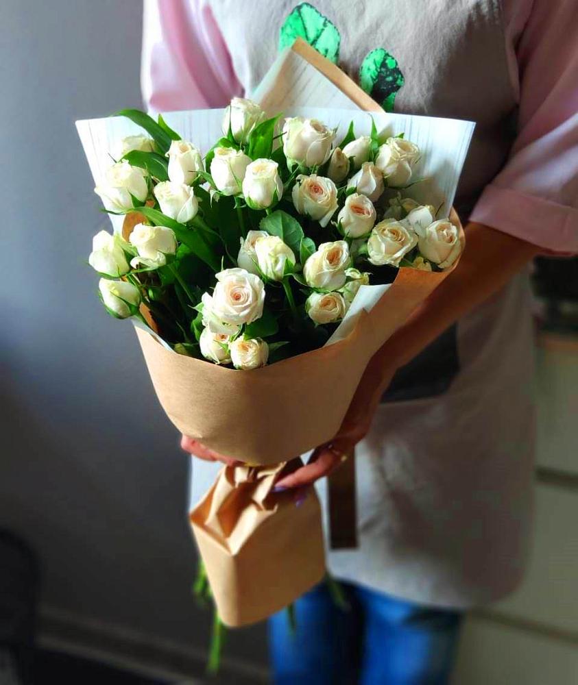 Букет цветов из: Розы в Ольховатке