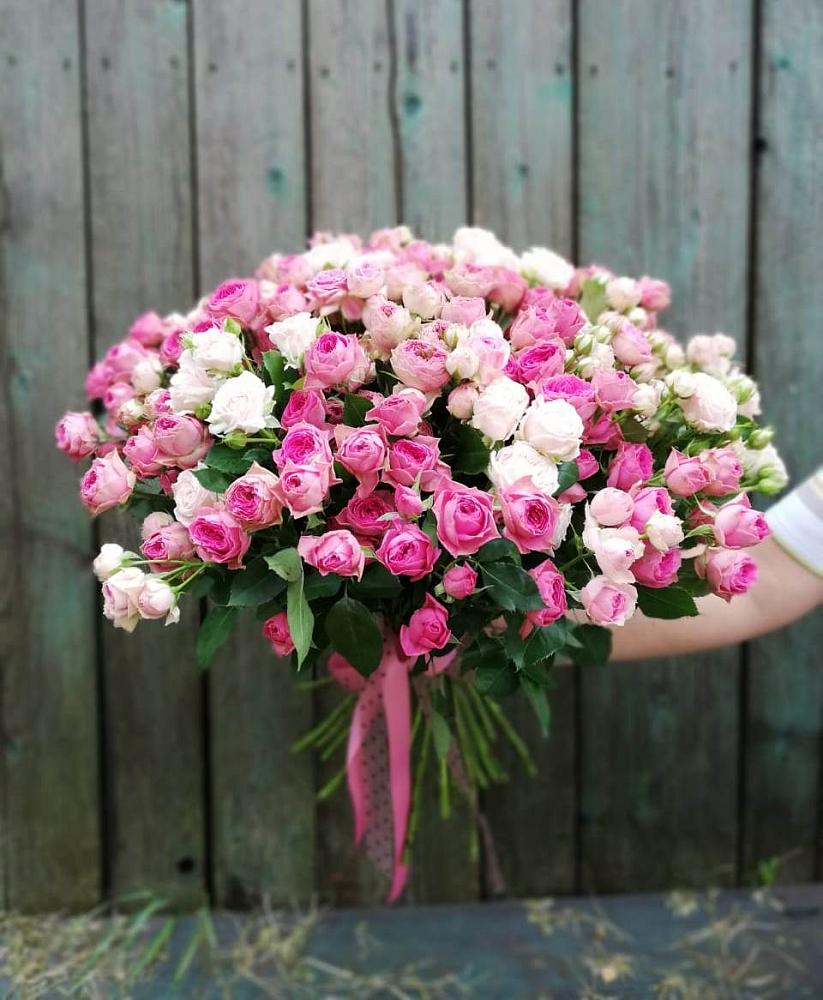 Букет Розовые кустовые розы Натали и Лав Лидия в Ольховатке