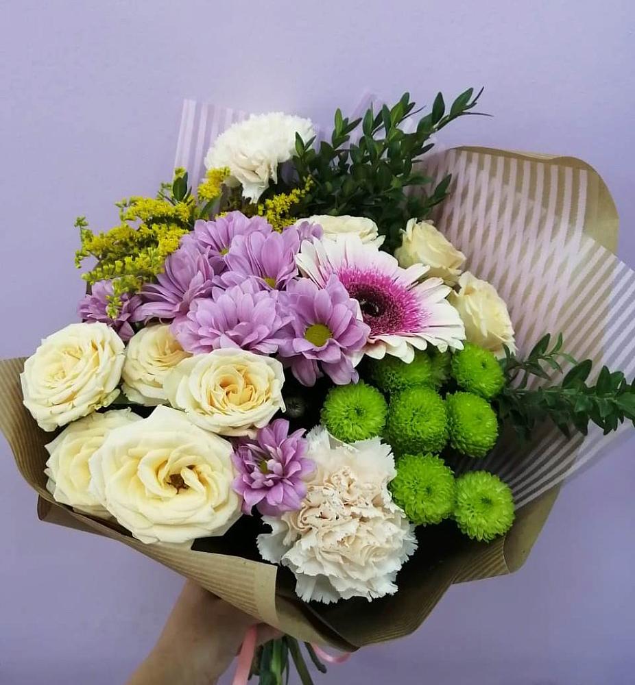 Букет цветов из: Хризантемы, Розы, Гвоздики и Герберы в Ольховатке