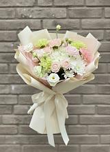 Букет цветов из:  Гвоздики, Розы, Лизиантусы и Хризантемы в Ольховатке