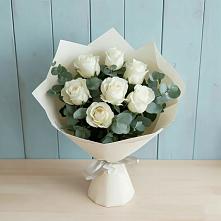 Букет Белые розы в Эвкалипте в Ольховатке