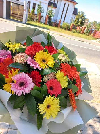 Букет цветов из: Герберы в Ольховатке