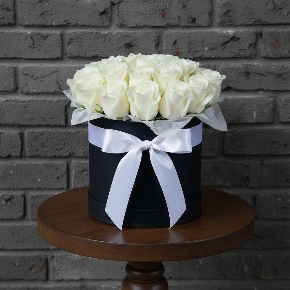 Цветочная композиция из Розы в шляпной коробке в Ольховатке