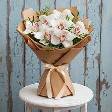 Букет цветов из:  Орхидеи и Розы в Ольховатке